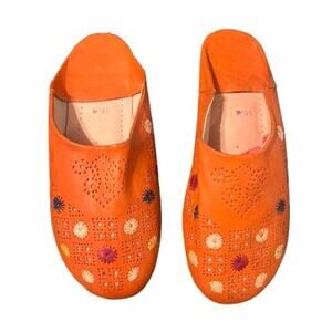 AUTHENTIC HANDCRAFTED FLORAL EMBROIDERED CUT OUT LEATHER MOROCCAN BABOUCHES- 38